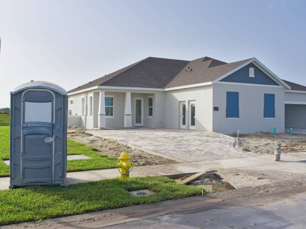 Best Luxury portable toilet rental  in Eastmont, WA